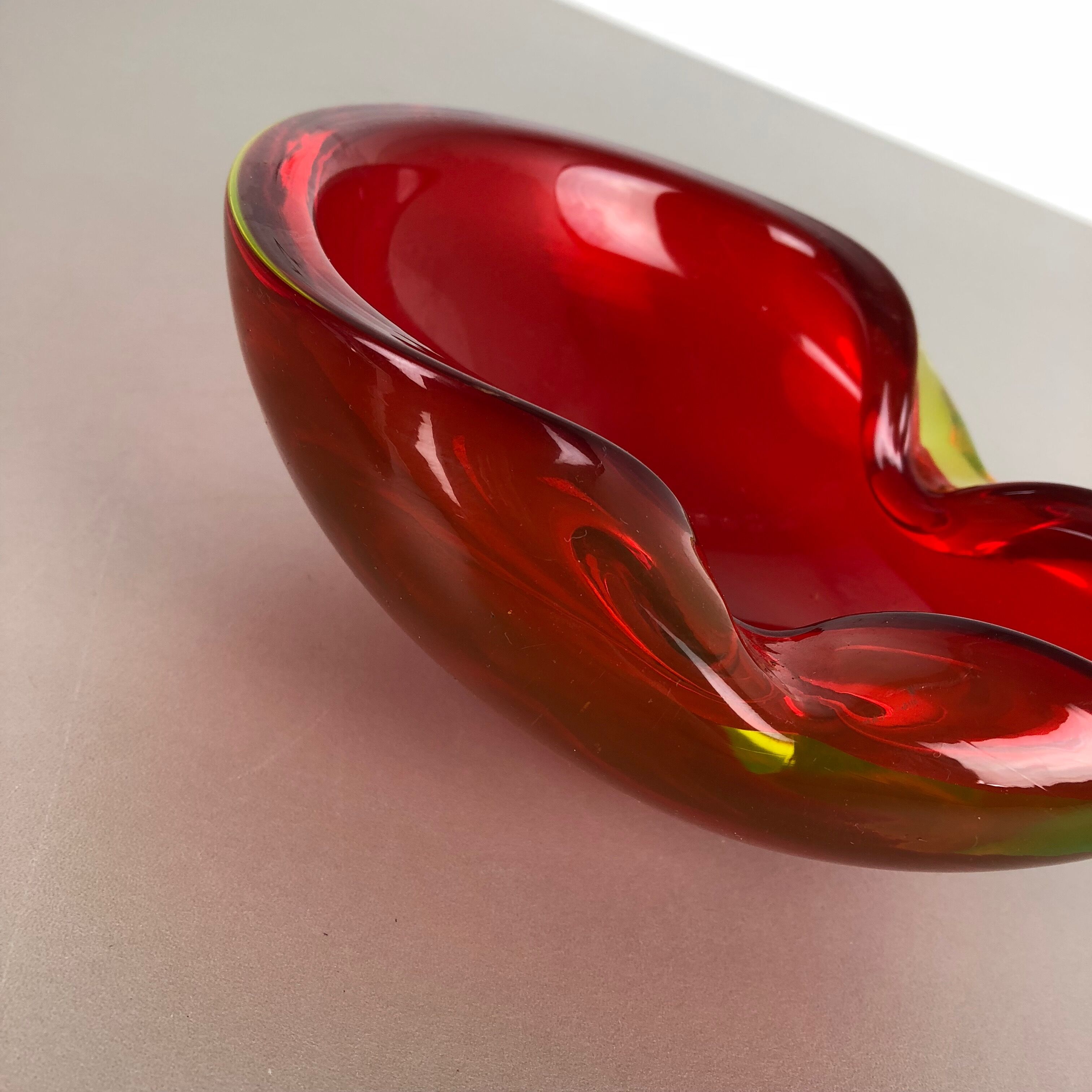 Large Murano Glass "Red-Yellow" Bowl Element Shell Ashtray Murano, Italy, 1970s