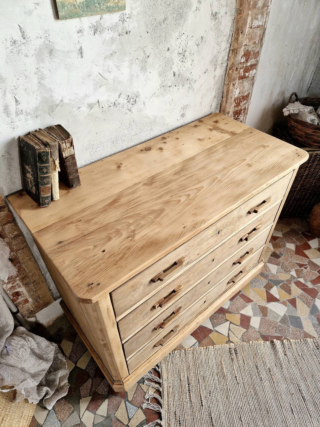 Old solid wood chest of drawers