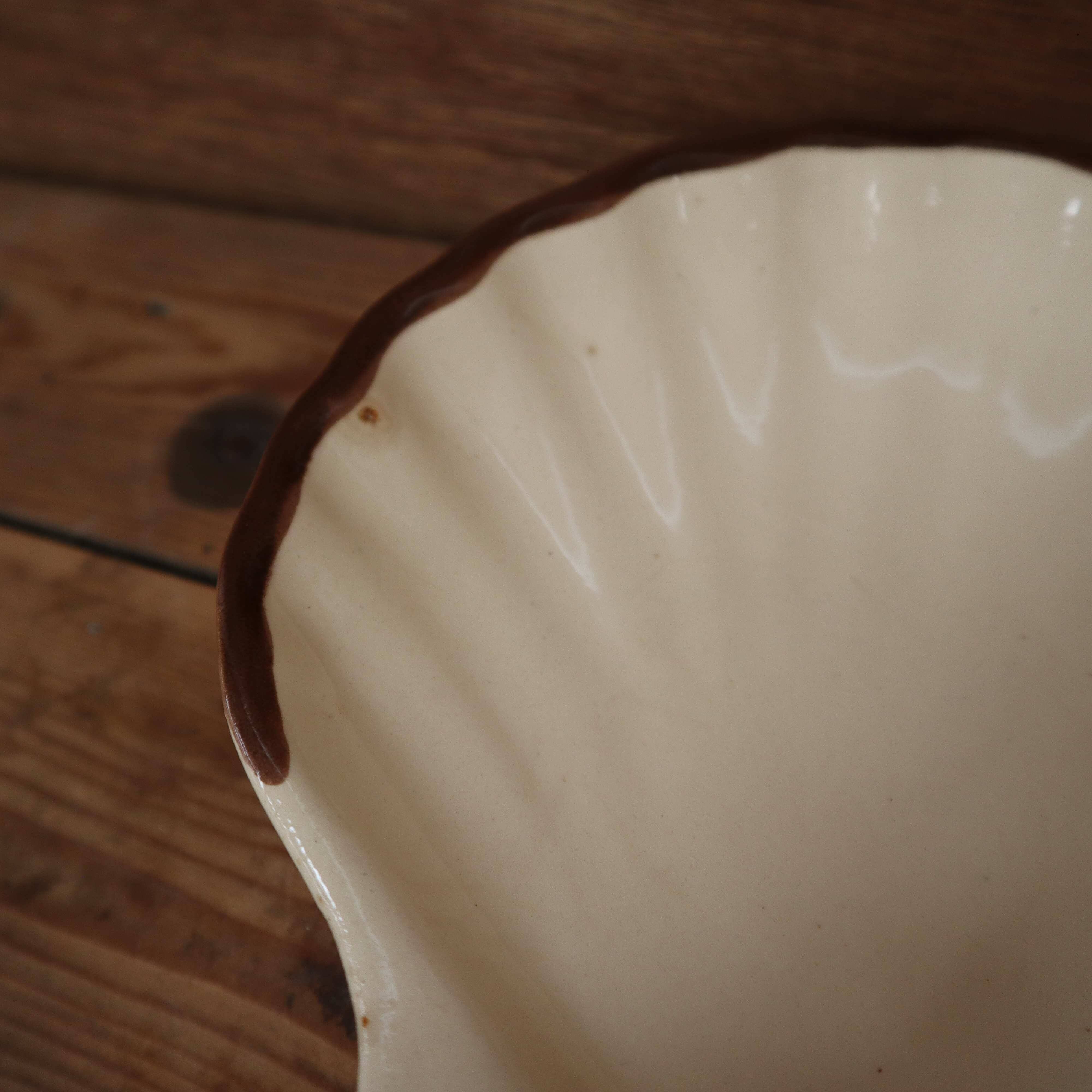 6 Emile Henry ceramic shell bowls