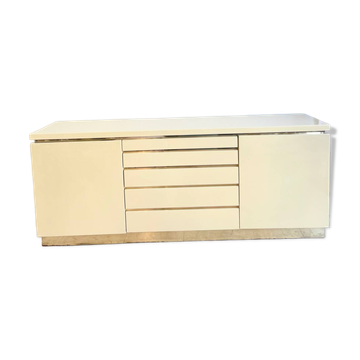Buffet Jean-Claude Mahey in beige lacquer and brass – circa 1970