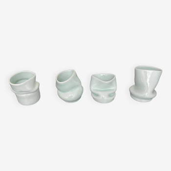 Lot de 4 petits vases en porcelaine design SPIN Contemporary Ceramics design