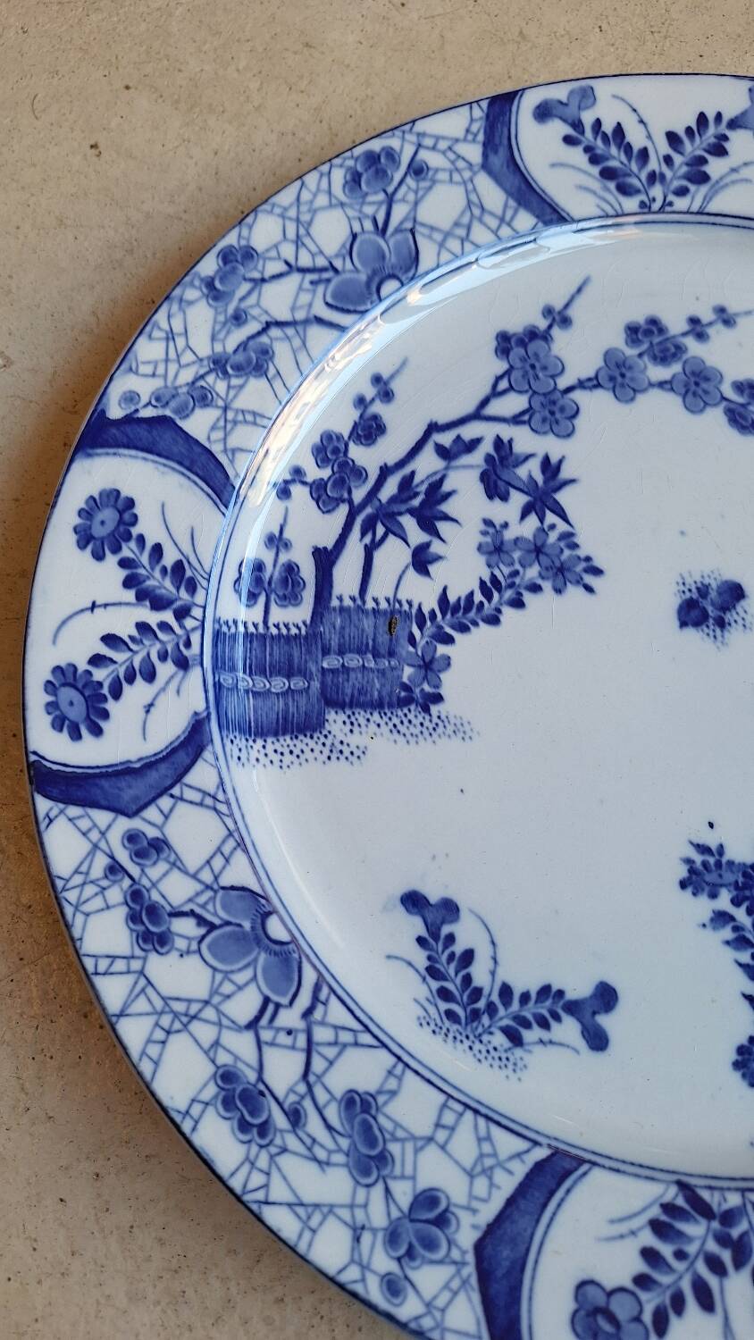 Japan model cake plate by Creil and Montereau 19th century