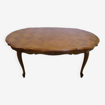 Regency style table with integrated leaves