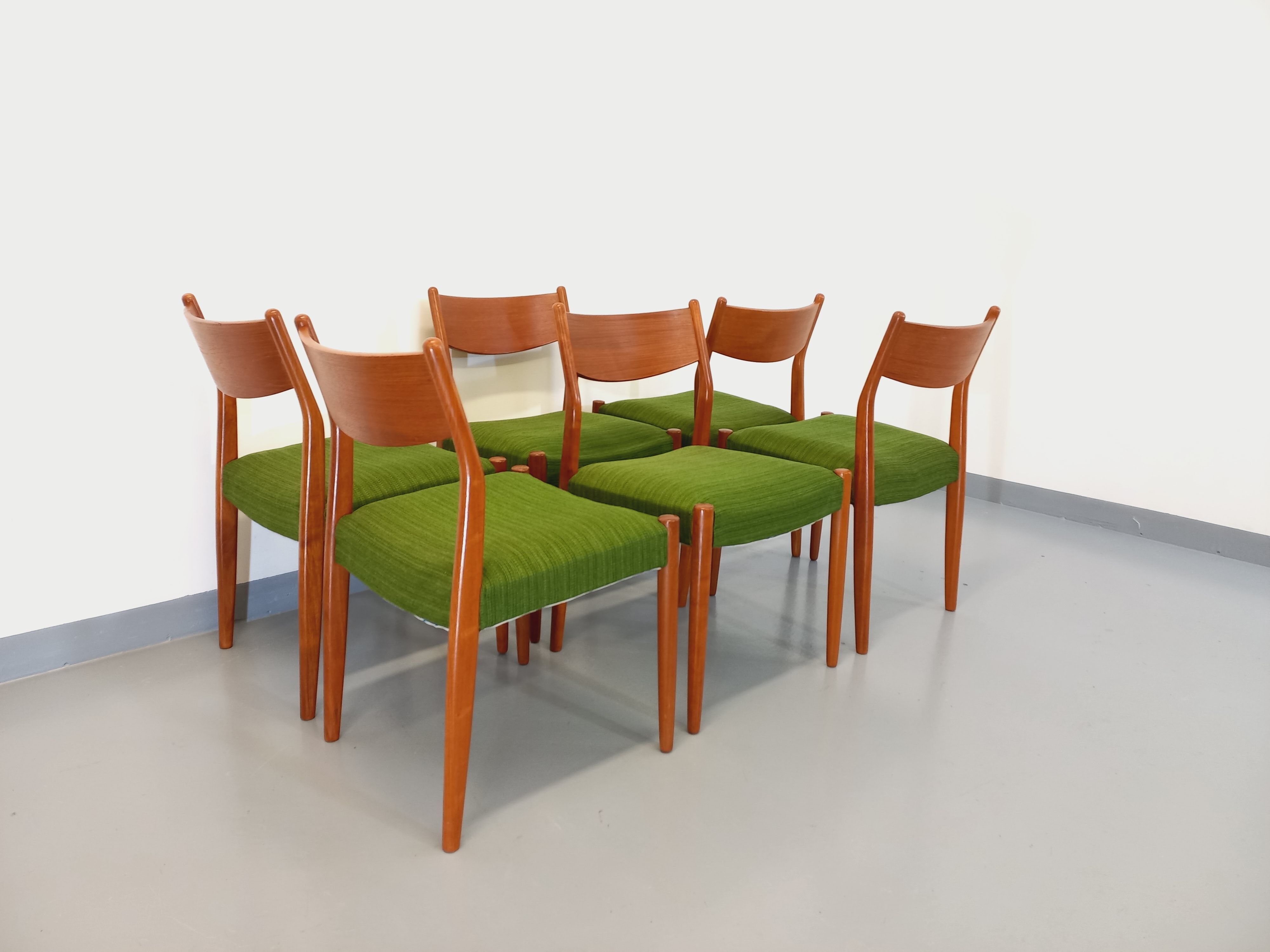 Suite of 6 scandinavian chairs Cees Braakman 50/60s