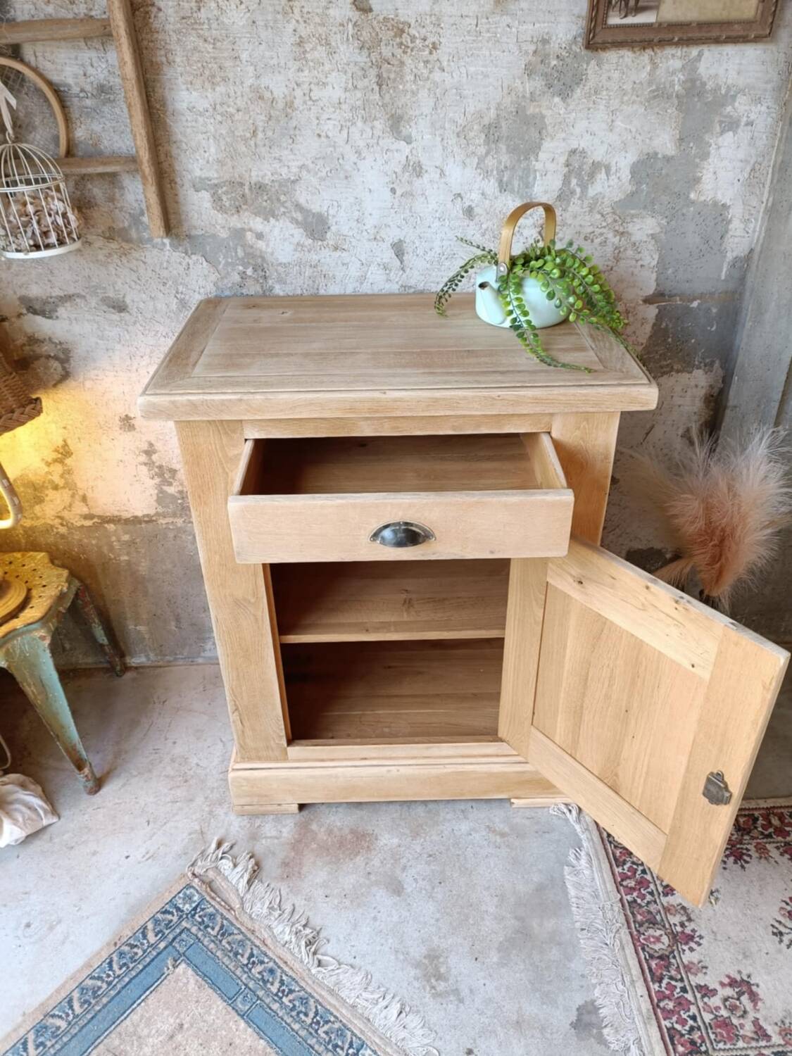 Solid wood jam cupboard