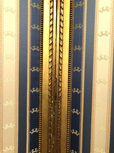Two-leaf gilded wooden screen in Louis XVI style