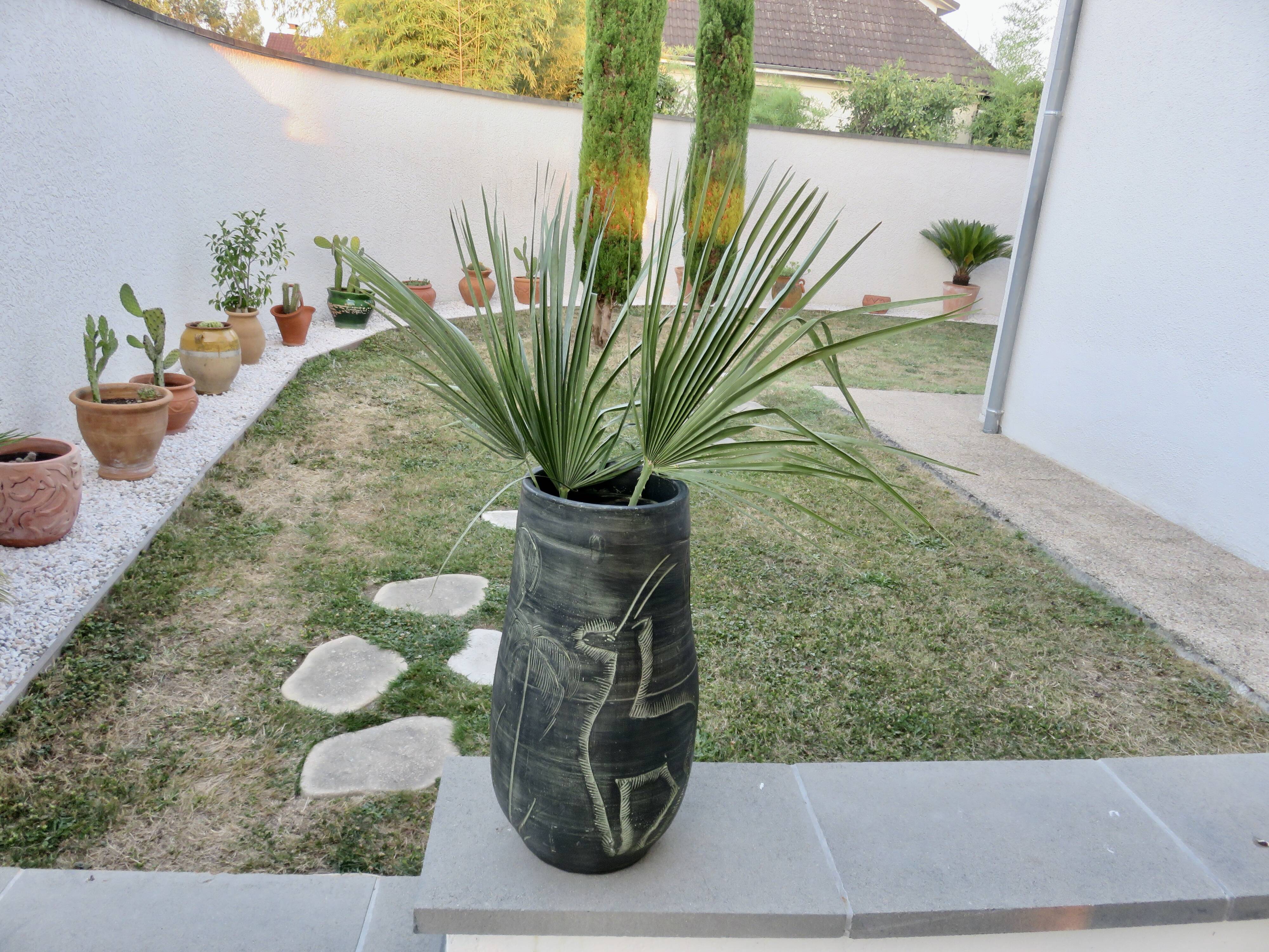 Important ceramic vase by Francisco Figueras, Catalonia, Spain.
