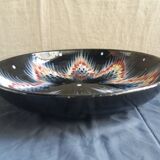 Great vintage cut has modernist décor