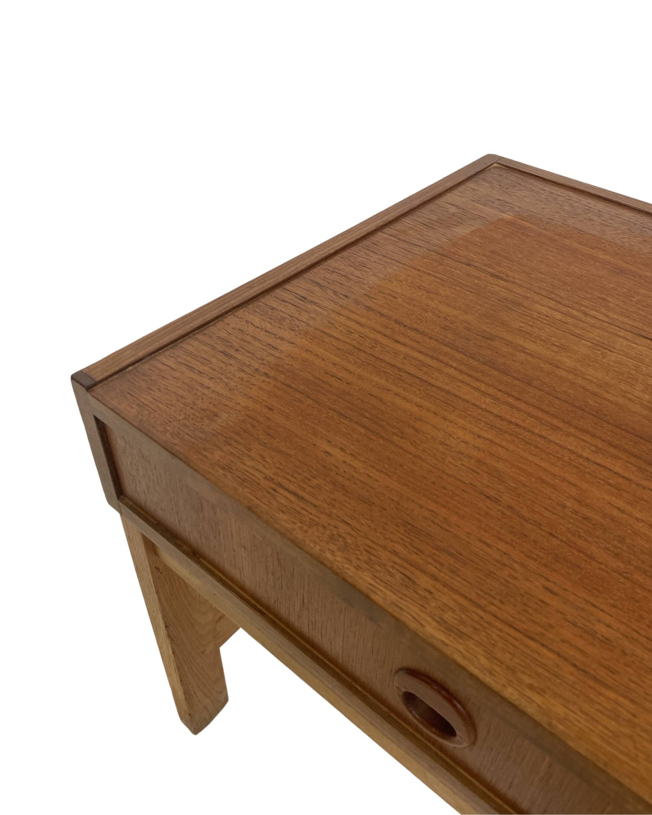 Meuble bas vintage danois modèle 1960, placage de teck