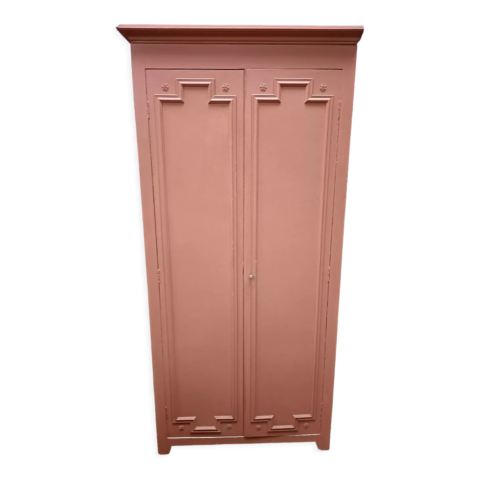 Vintage two-door cabinet with shelves