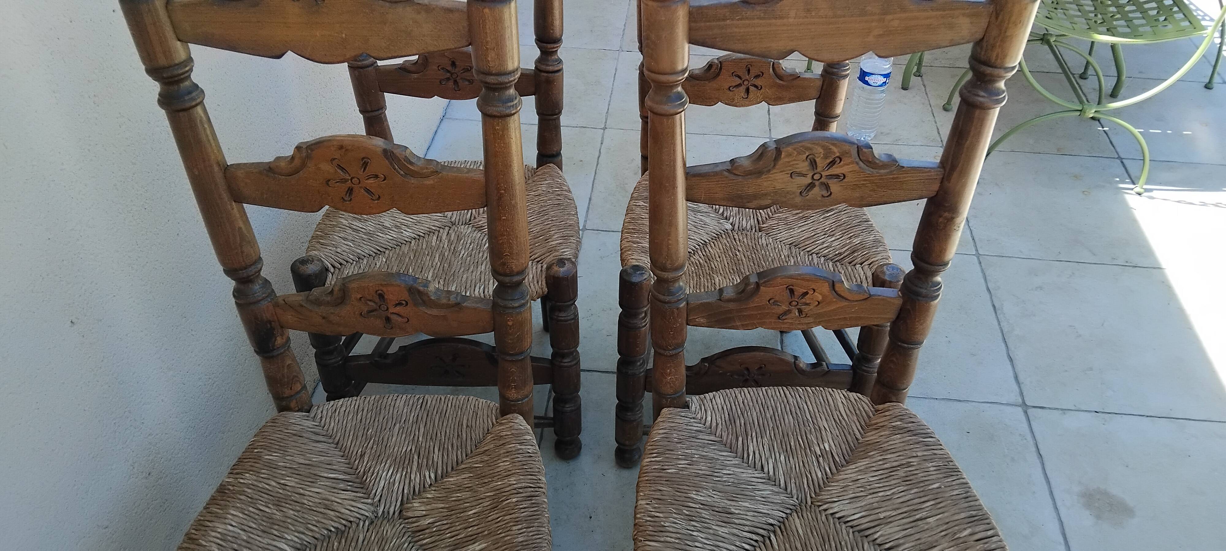 4 antique Provençal wooden chairs