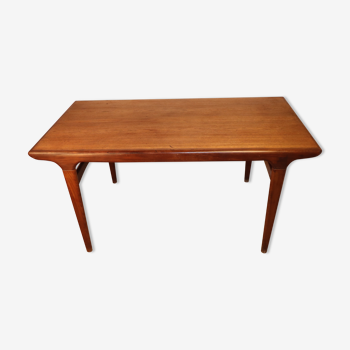 Scandinavian expandable table by Johannes Andersen 1960