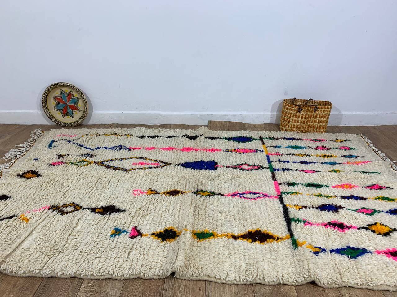 Handmade moroccan berber rug 258 x 160 cm