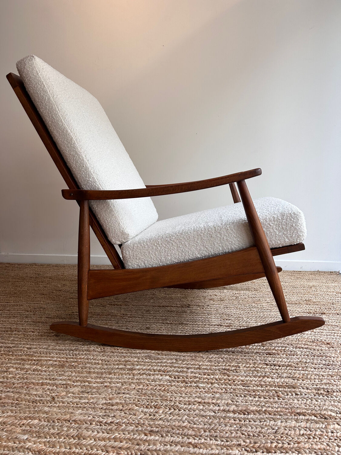 Rocking chair scandinave vintage