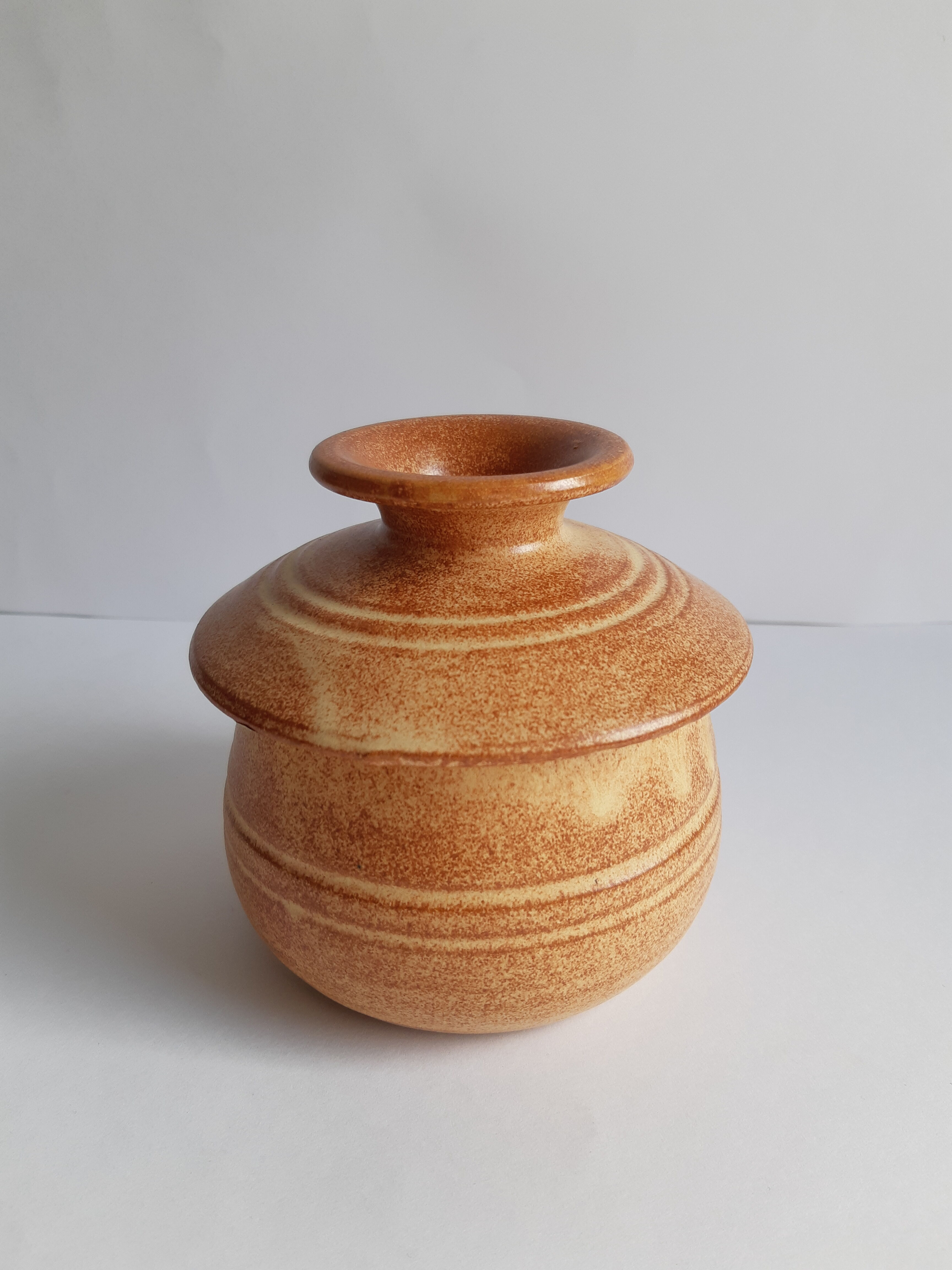 Sandstone butter maker