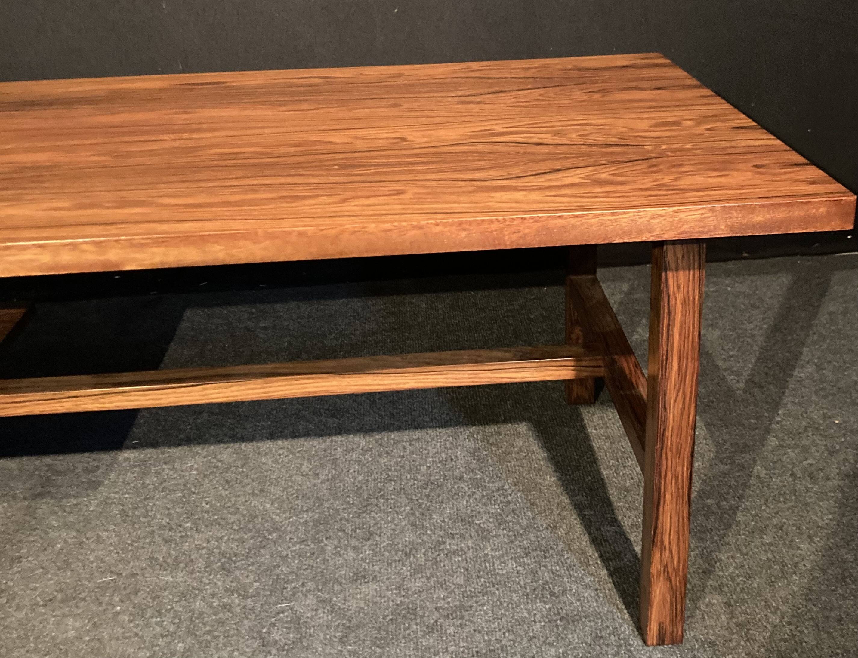 Table made of rosewood