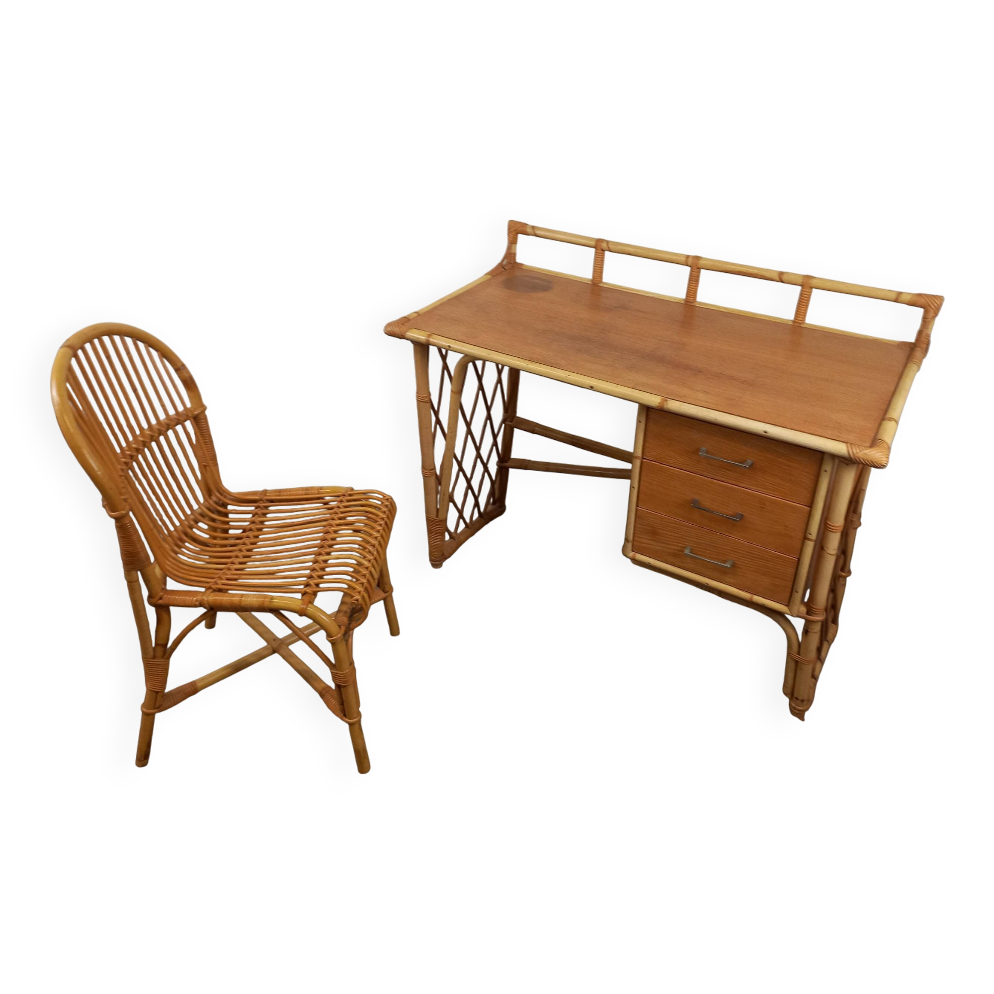 Desk and its rattan chair