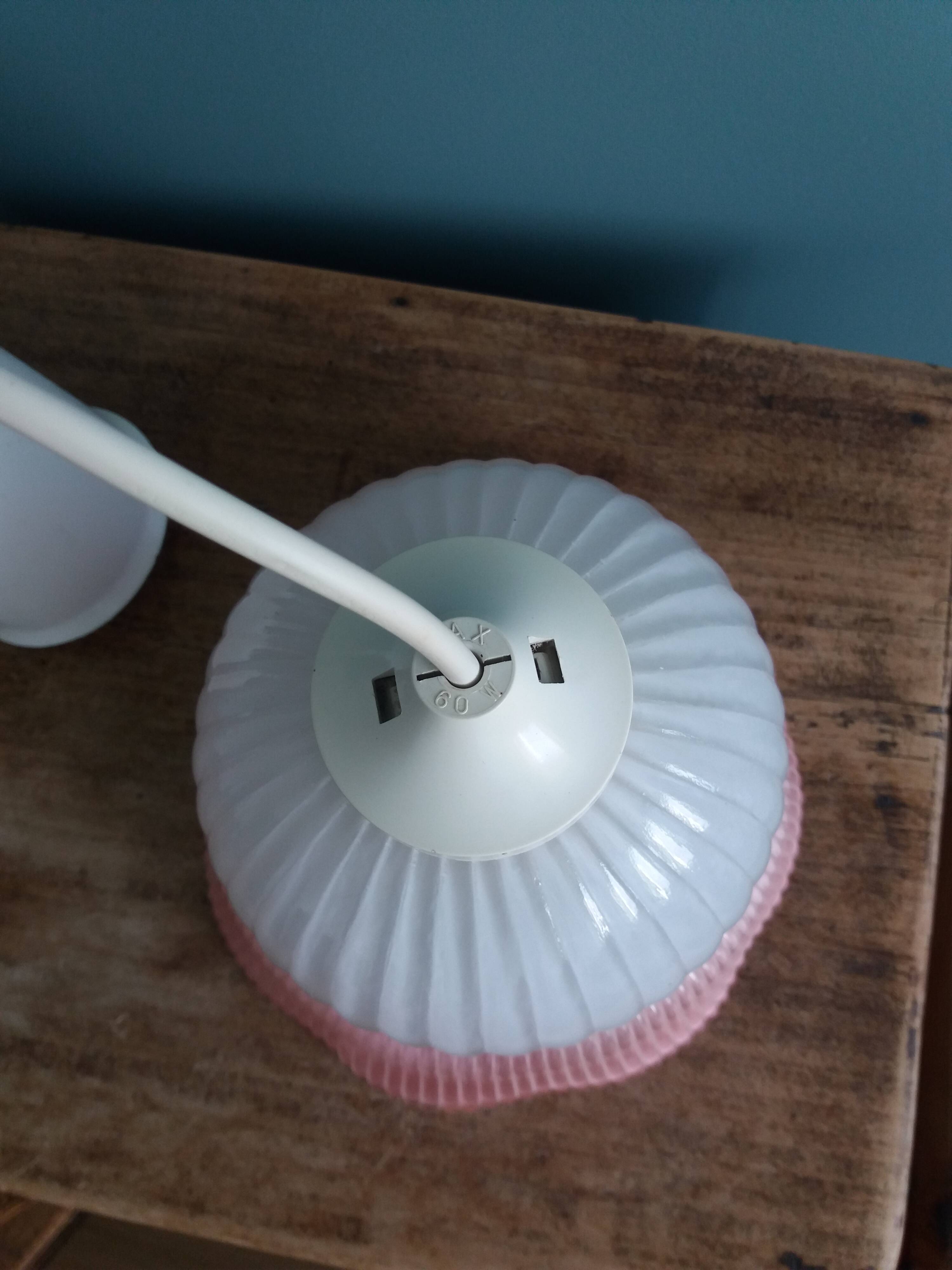 Pendant lamp with glass shade