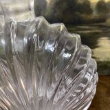 Shell-shaped carafe with a ball stopper