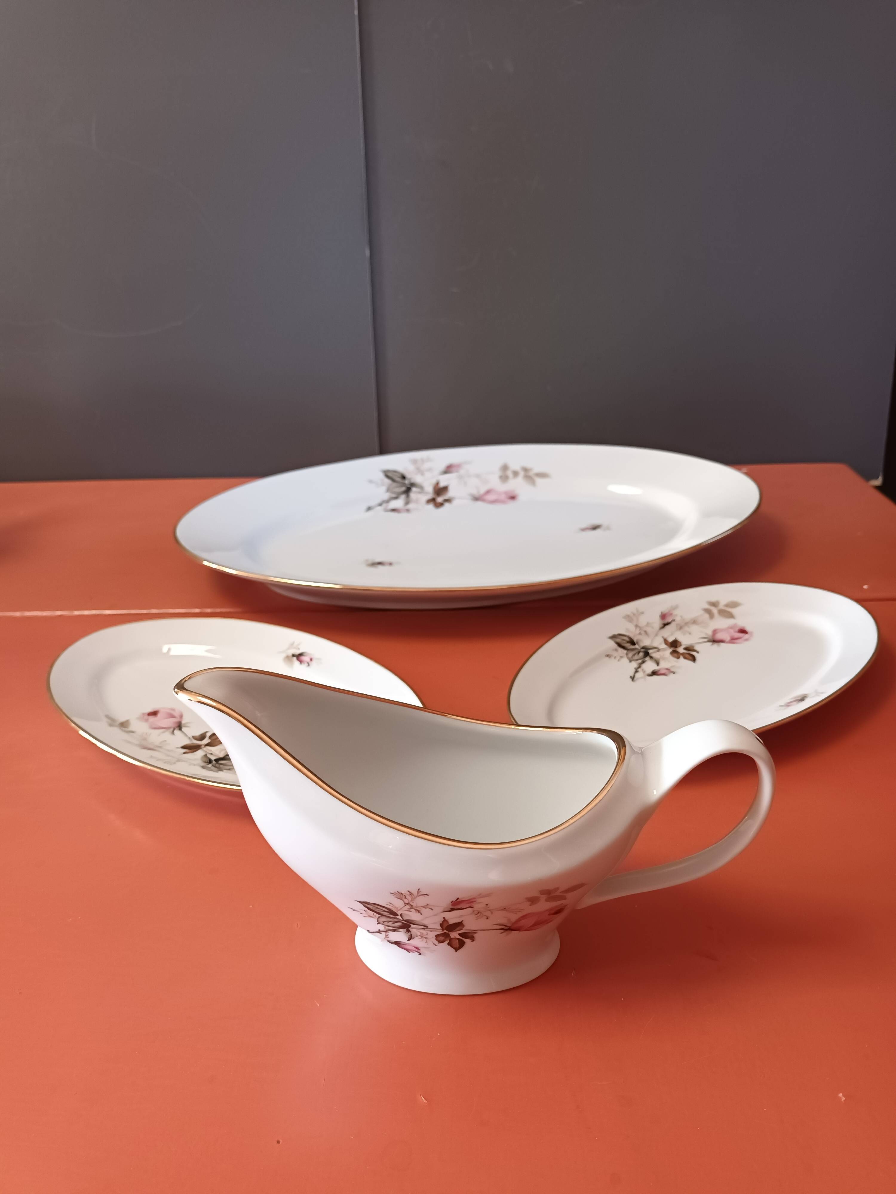 Porcelain limoges service