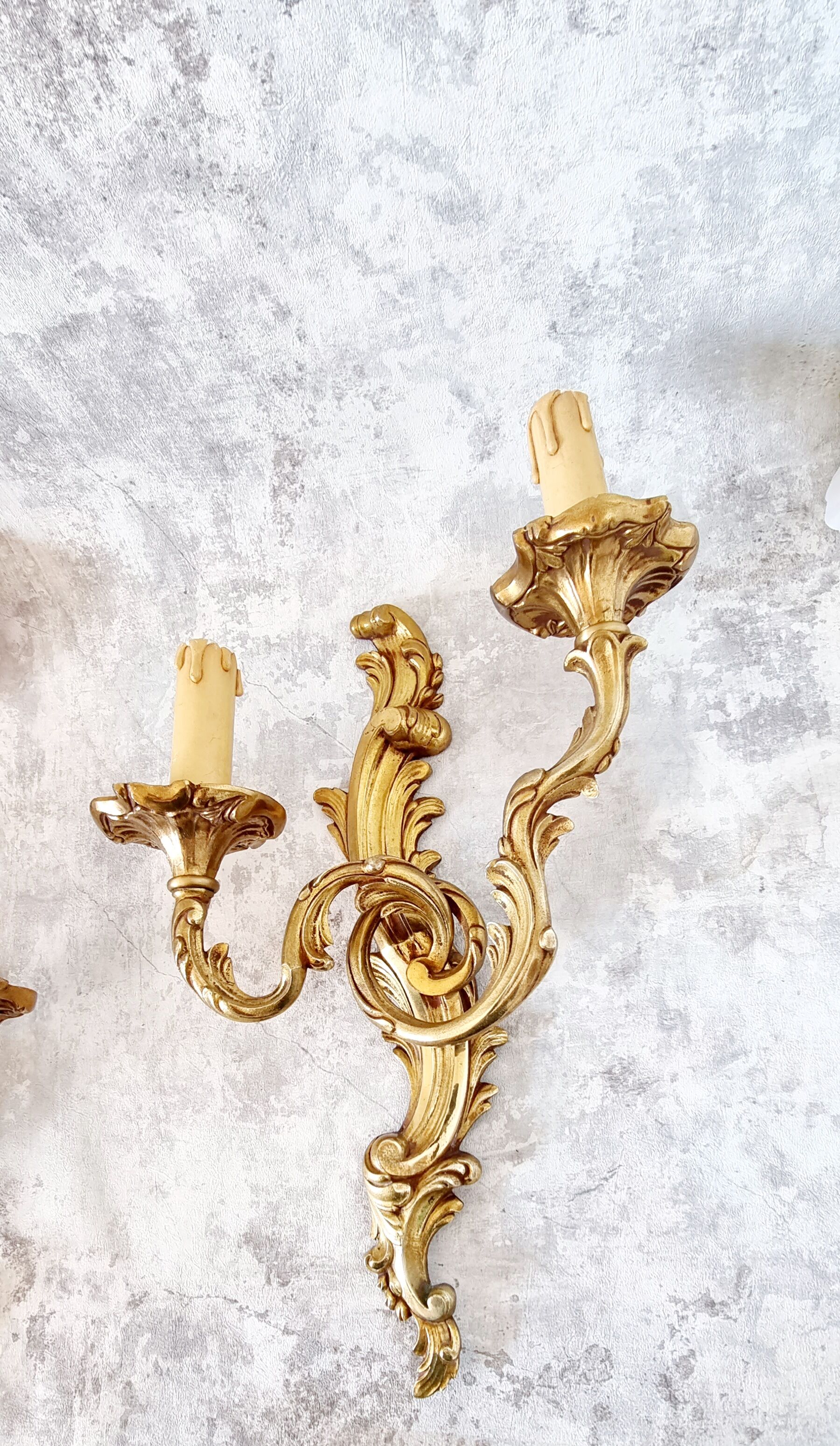 Pair of wall sconces in real bronze Louis XVI style