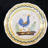 Plate in faience of epoque 19th decoration at the rooster NEVERS ??