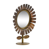 Vintage daisy pose mirror