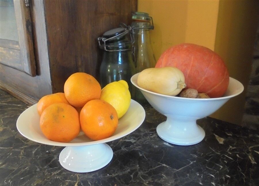 Set of 2 fruit bowls