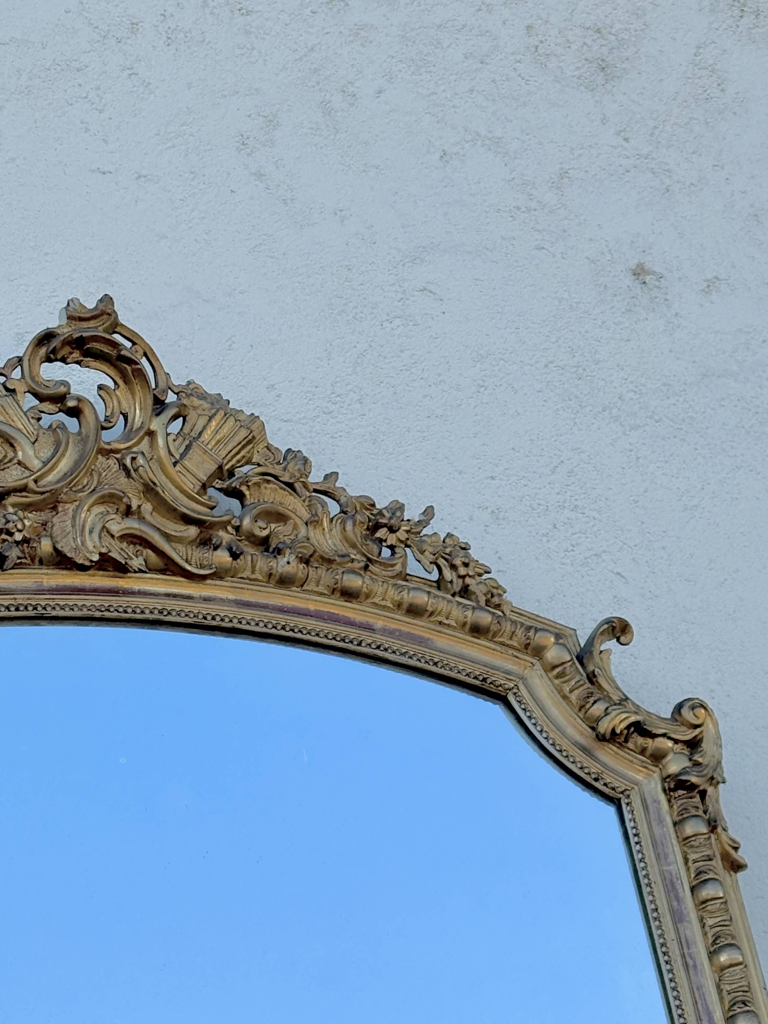 Large mirror from the 19th century