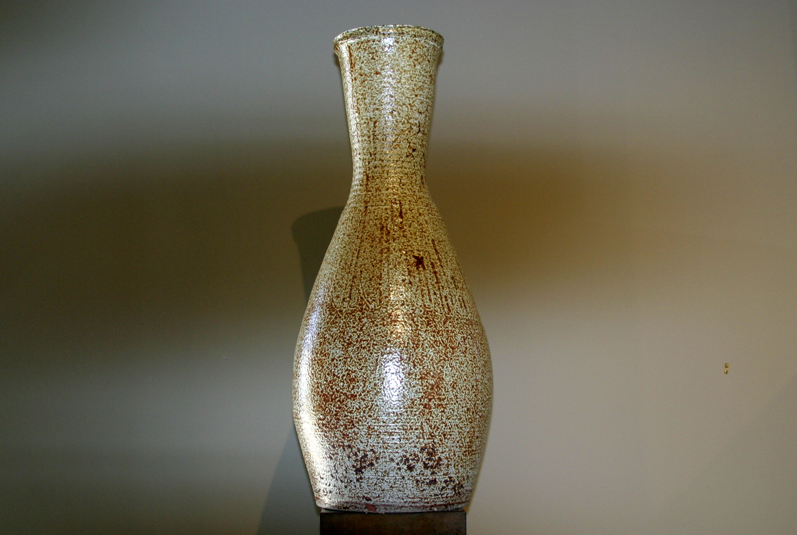 Large sculptural vase Accolay