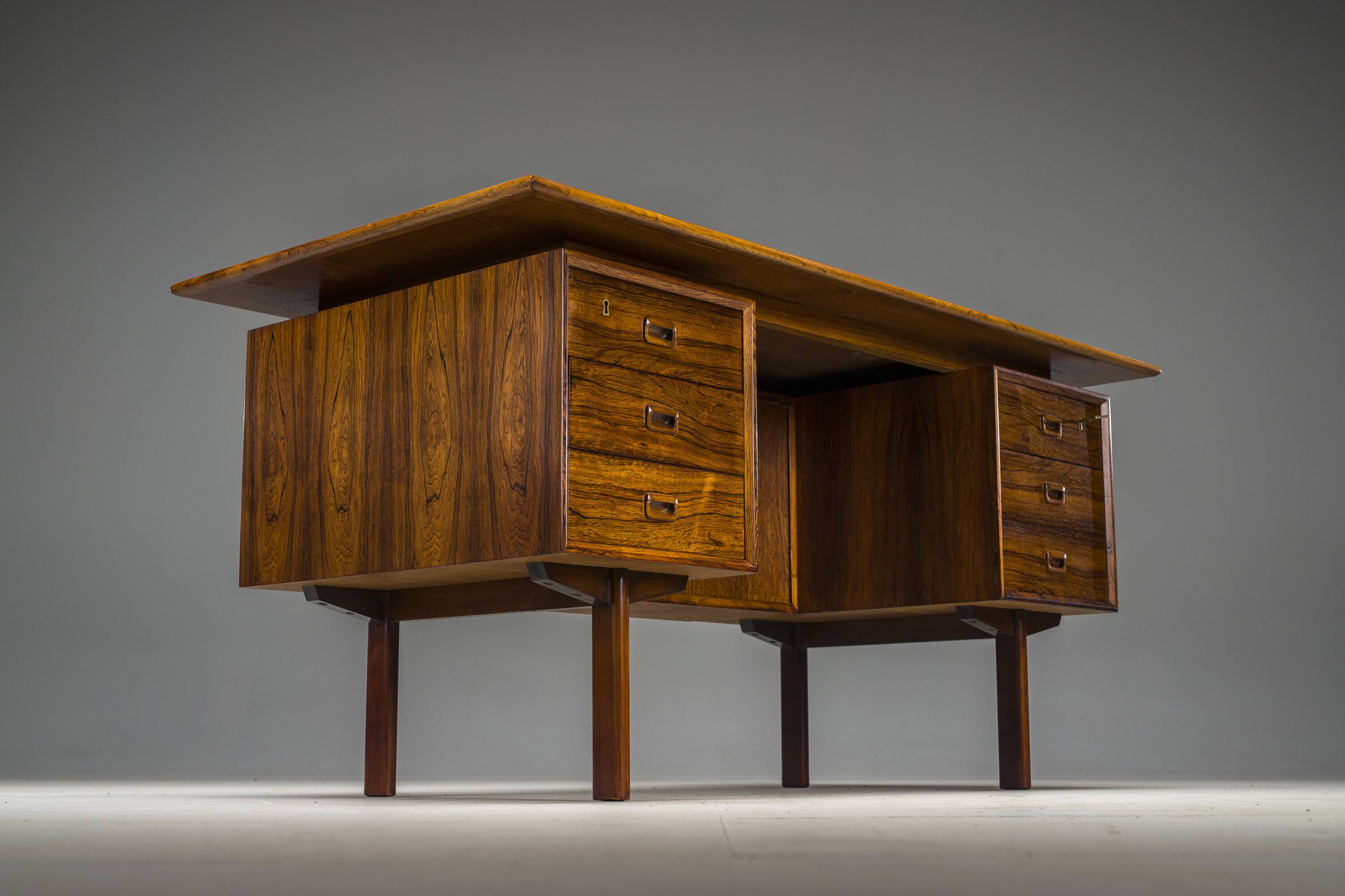 Bureau en palissandre, 1960