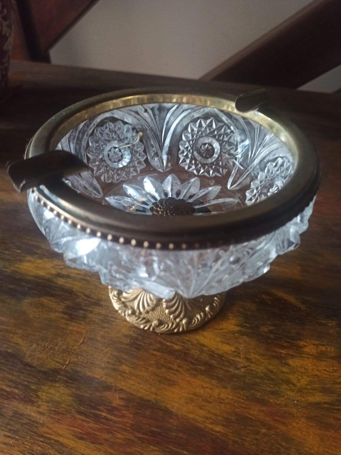 Chiseled crystal ashtray
