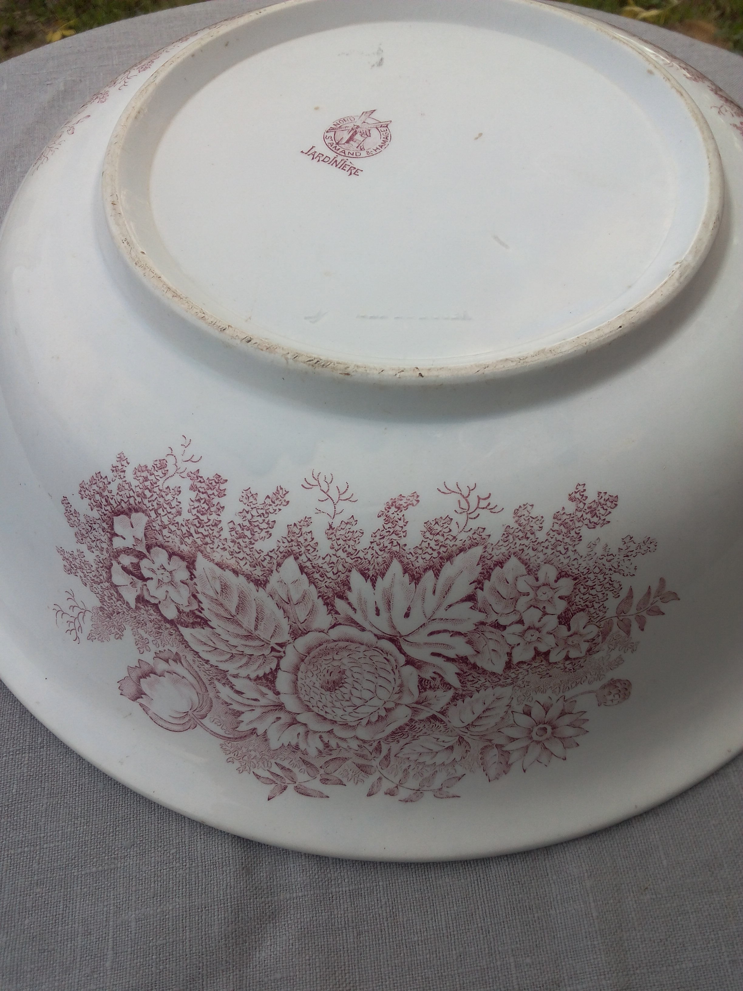 Garden St Amand & red décor Hamage artichoke