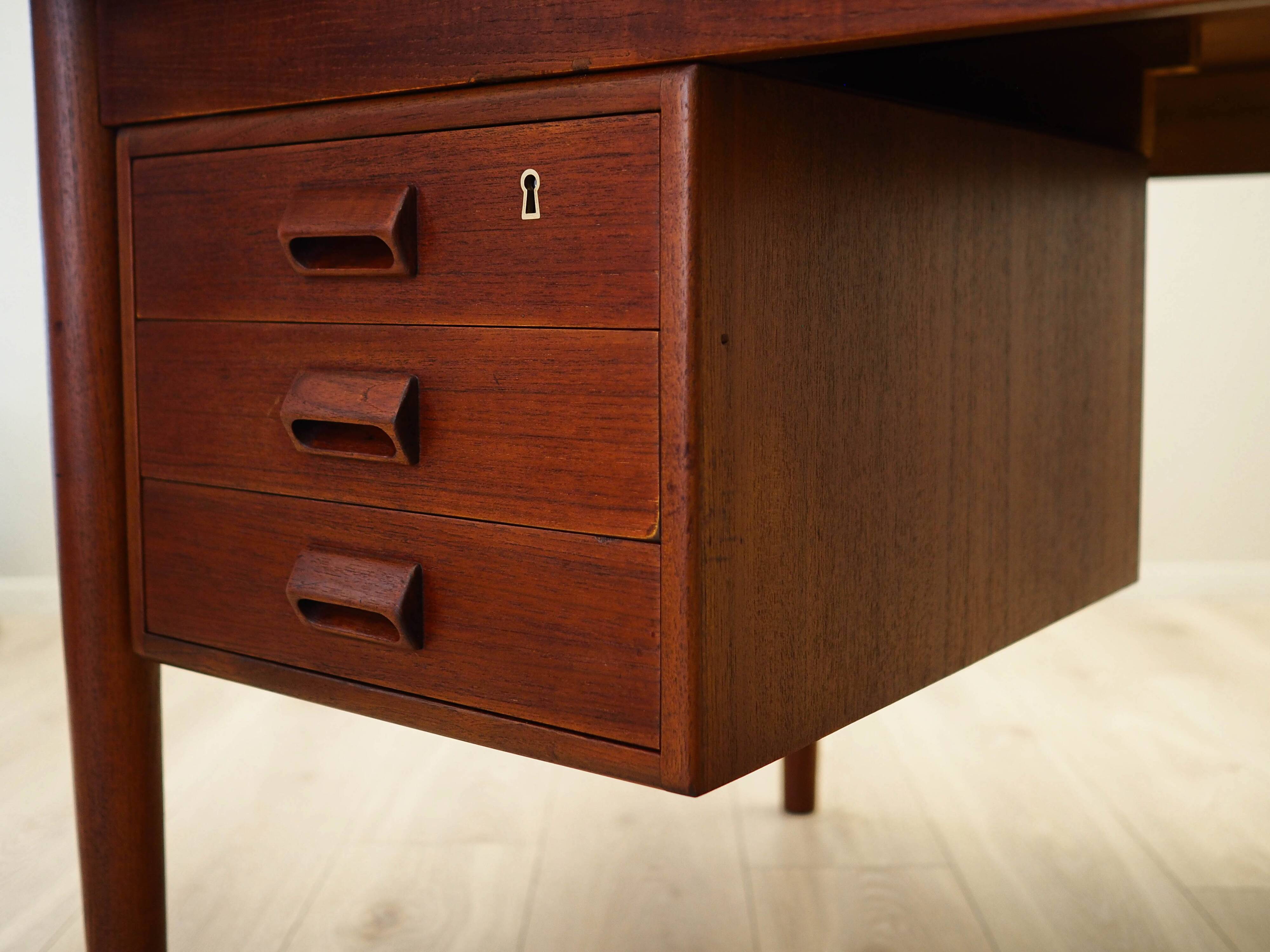 Teak desk, Danish design, 1960s, designer: Børge Mogensen