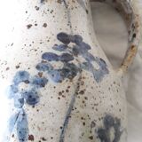 Sandstone pitcher