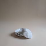 Set of 4 shell bowls