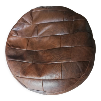 Brown round pouf imitation leather
