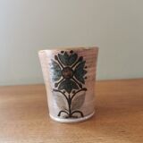 Suite of 4 vintage mugs