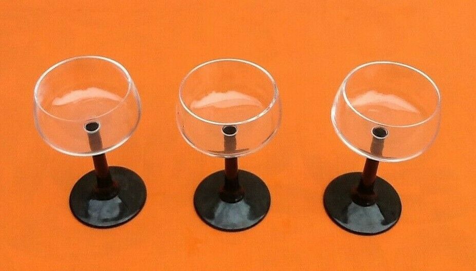 Set de 3 verres sur pied tige noire