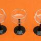 Set de 3 verres sur pied tige noire