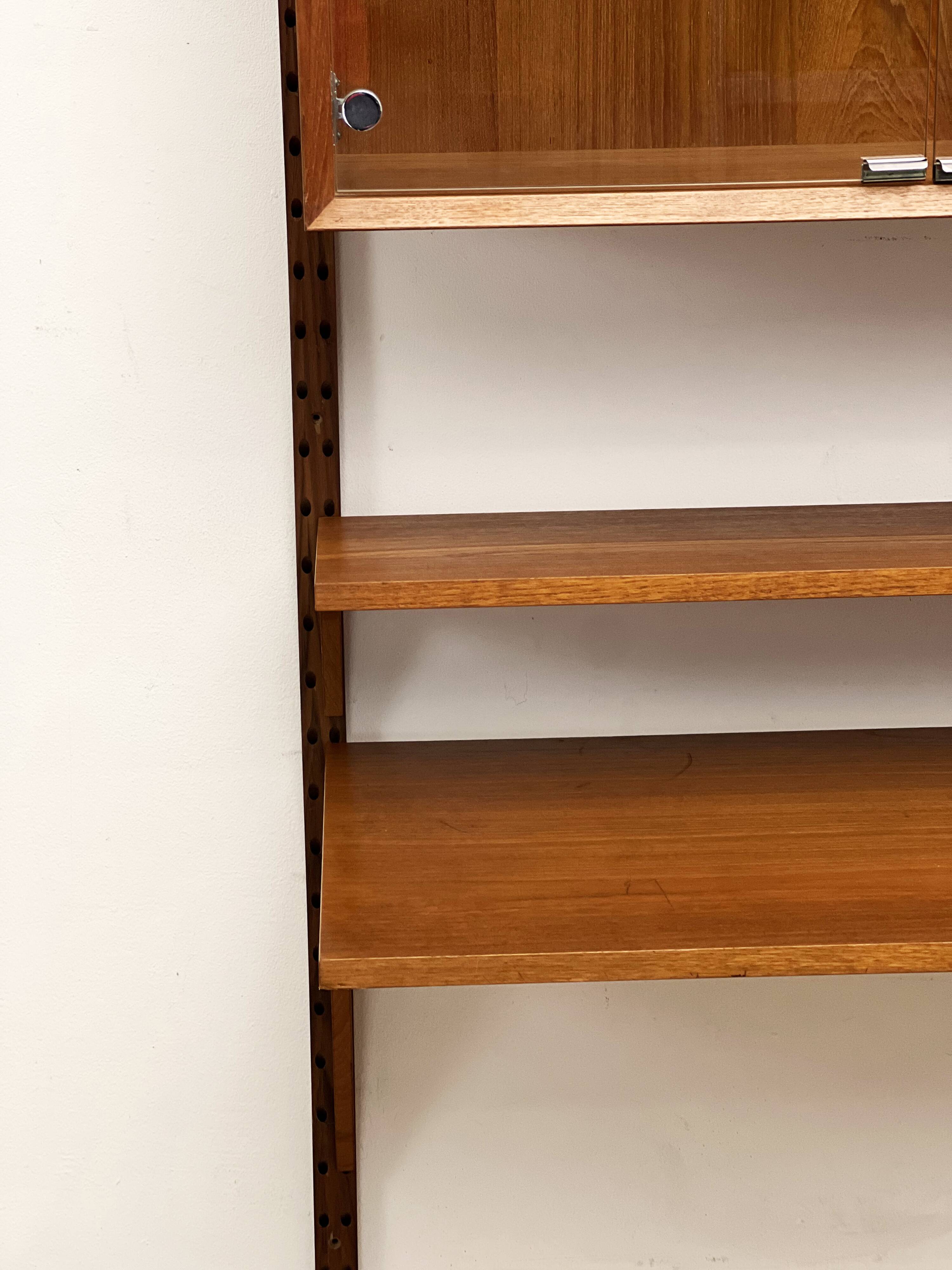 Small Mid-Century Modern Wall Unit,  Royal System with  Desk, Poul Cadovius for Cado, Denmark, 1950s