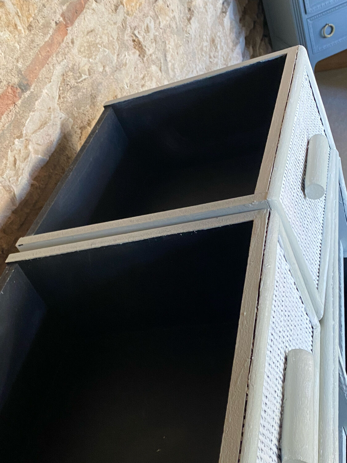 Rattan chest of drawers