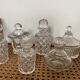 Lot de flacons et bocaux en cristal