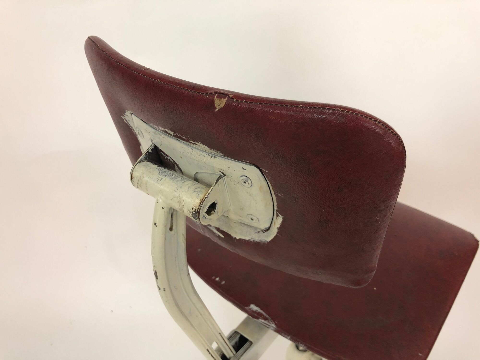 Industrial drawing work chair designed by Friso Kramer for Ahrend De Cirkel Netherlands