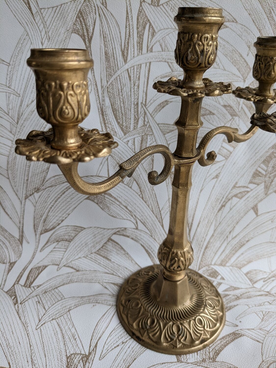 Chandeliers en bronze style Louis XVI