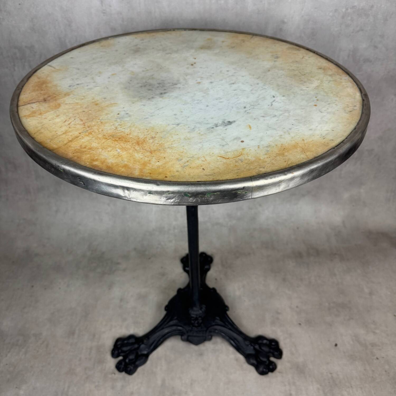 Healing bistro marble and cast iron 19th century