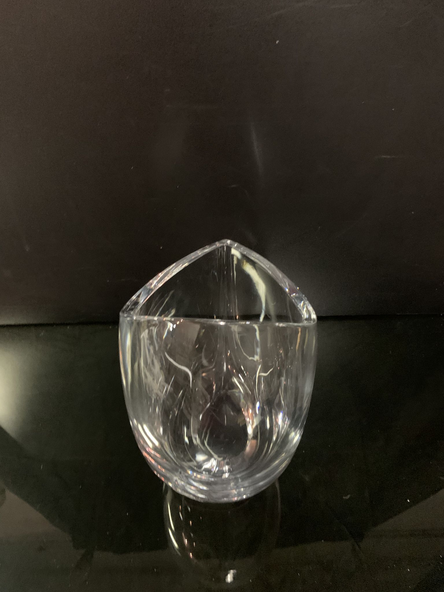 Christofle , vase en verre asymétrique