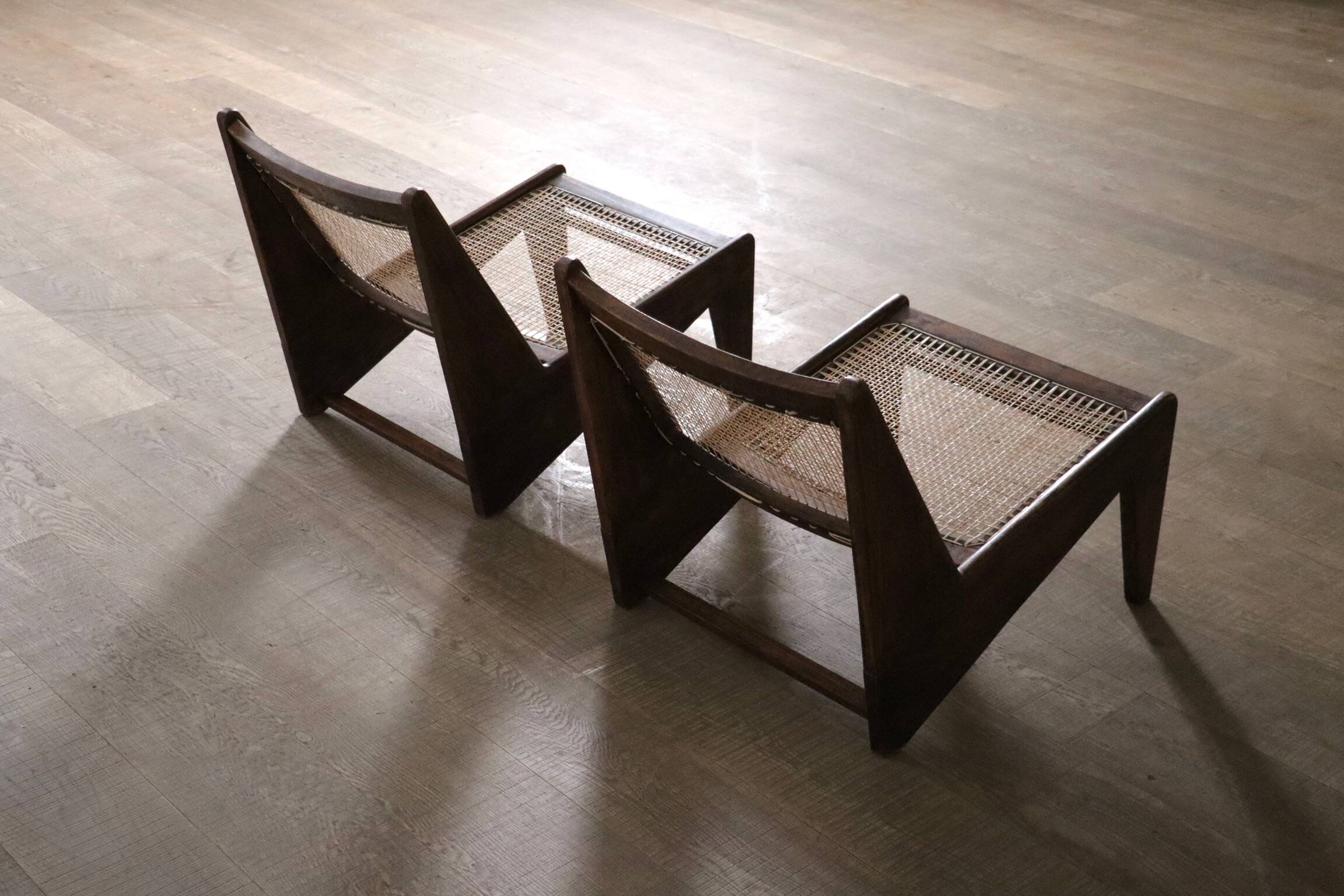 Chaises Kangourou Pierre Jeanneret PJ-SI-59, Inde, 1955