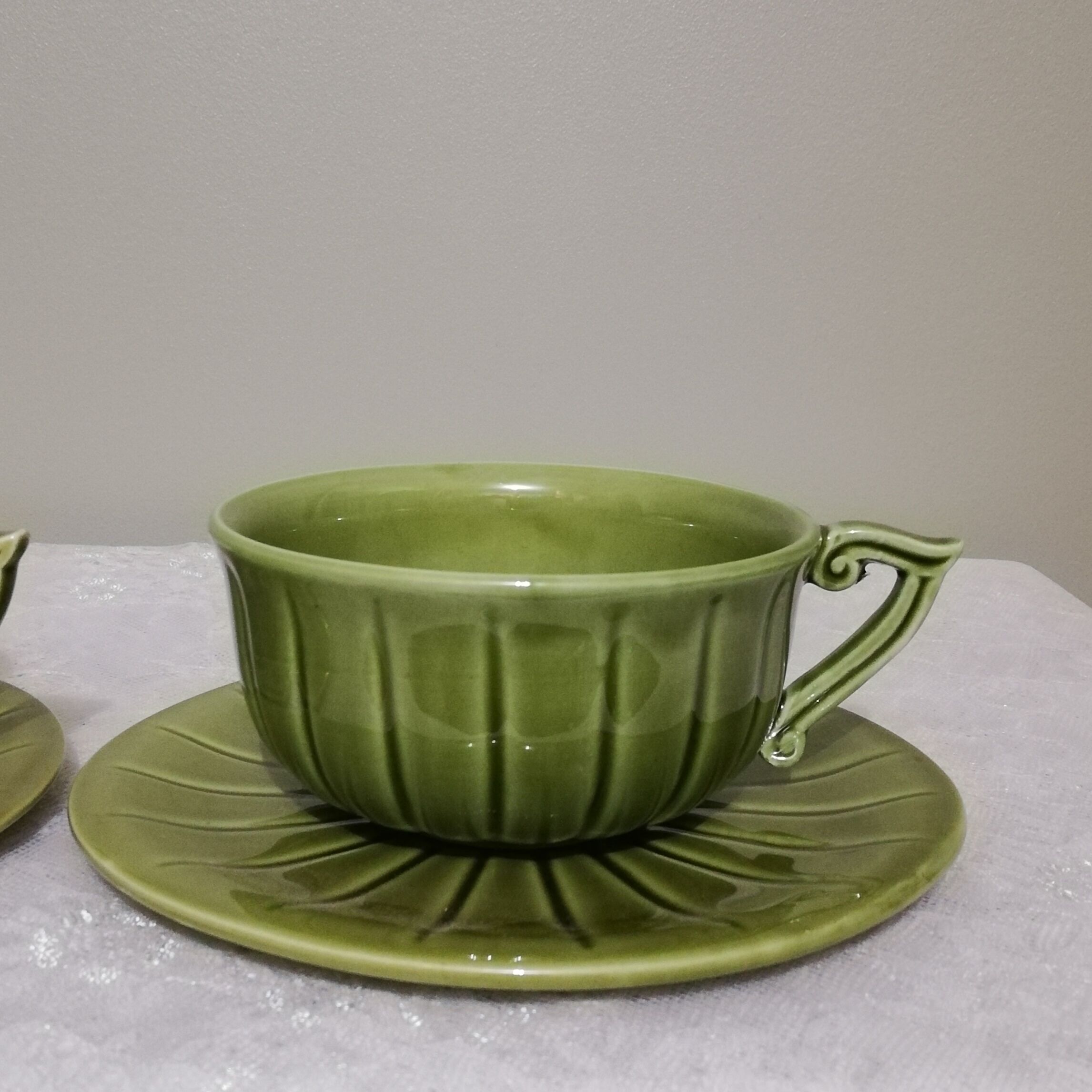 Two vintage ceramic cups Proceram