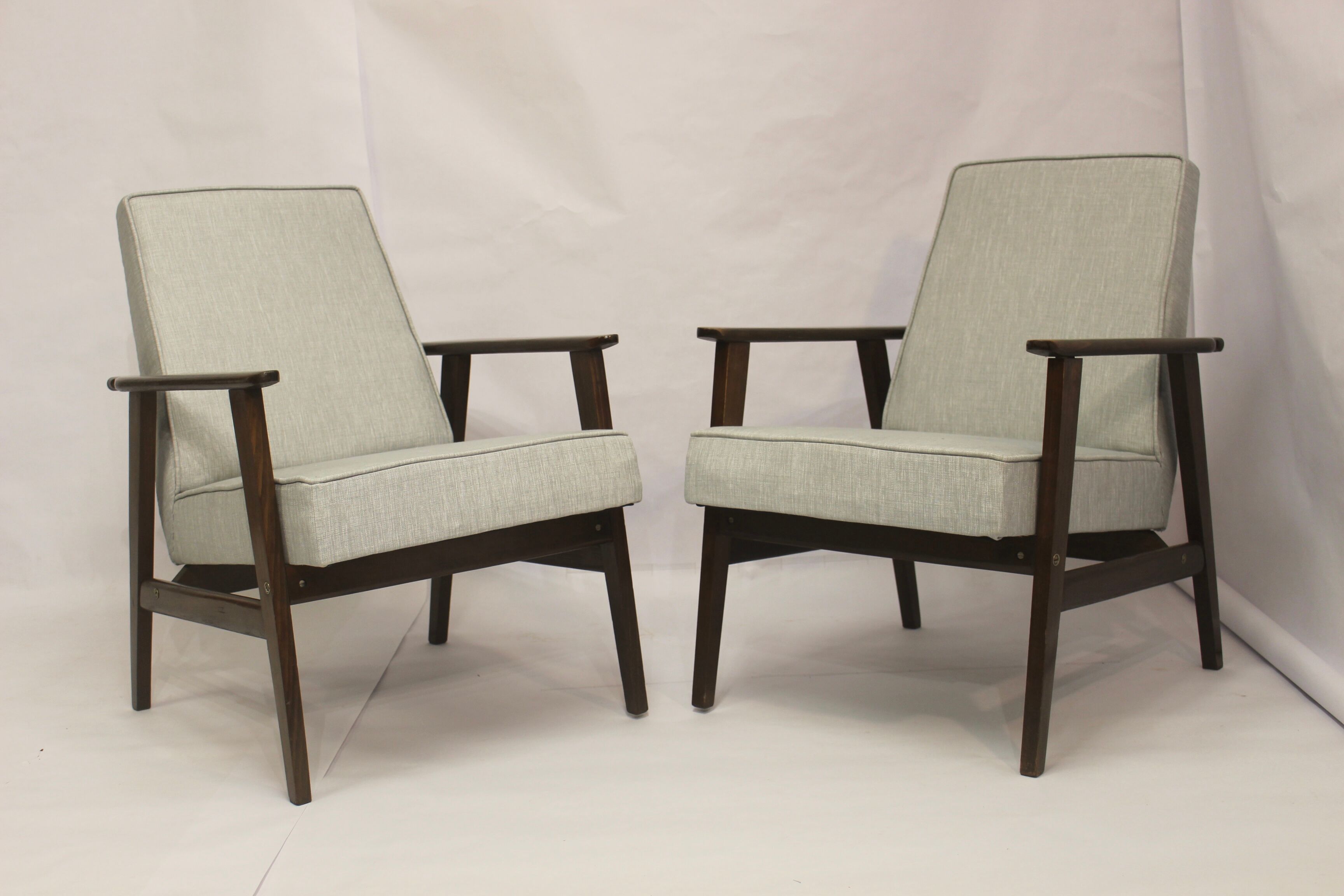 Pair of Henryk Lis armchairs 300-190, 1970
